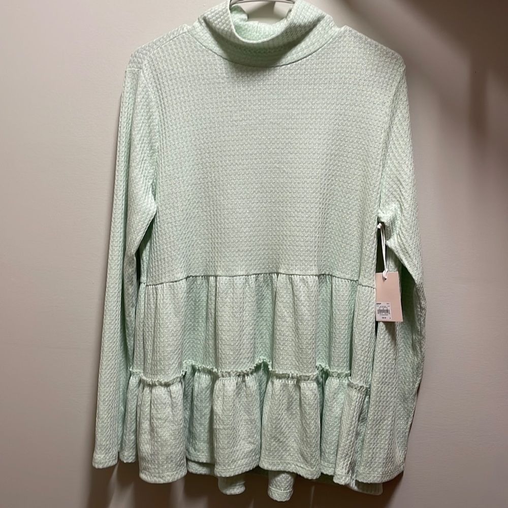 Lauren Conrad Sz Lg Mint Green Peplum Long Sleeve Top